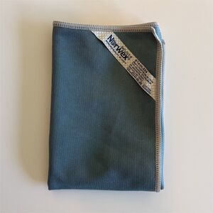 New -Open Box Norwex Microfiber Cloth - EnviroCloth Blue Reusable Cleaning Cloth